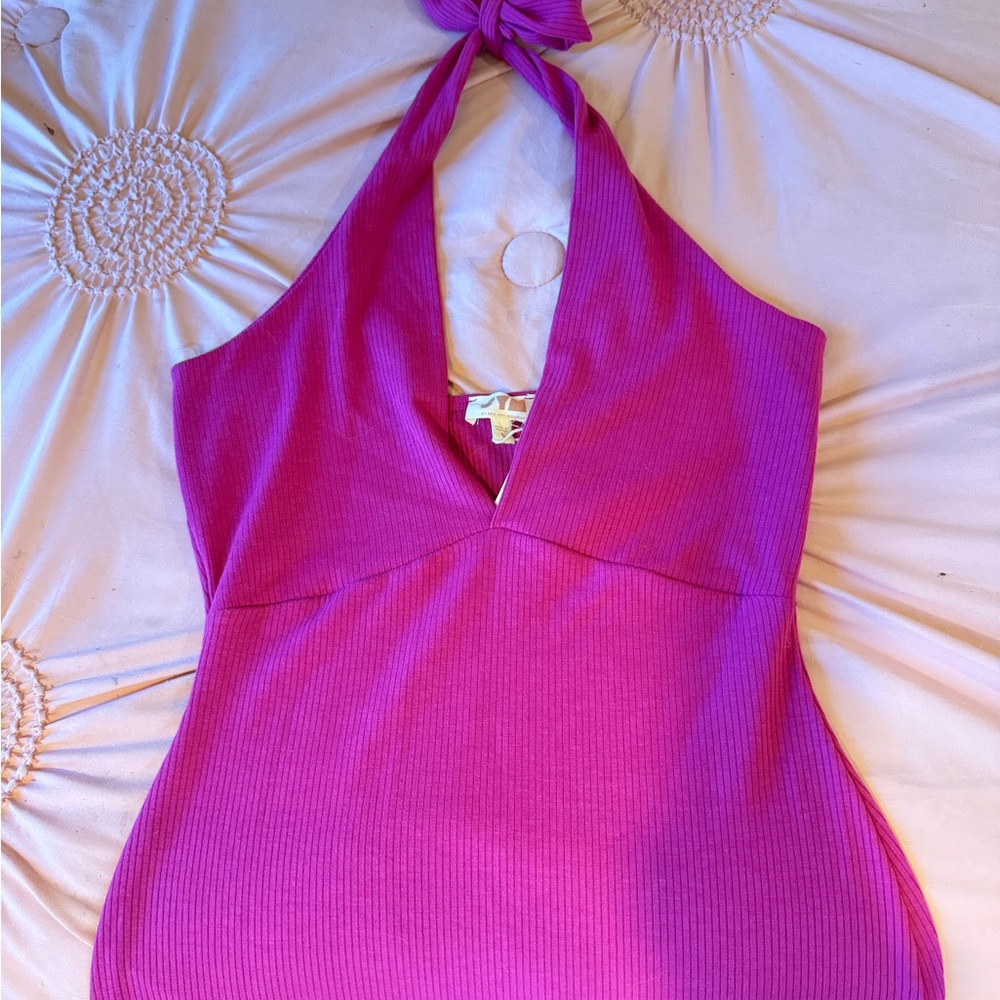 Elegant Pink Sleeveless Dress